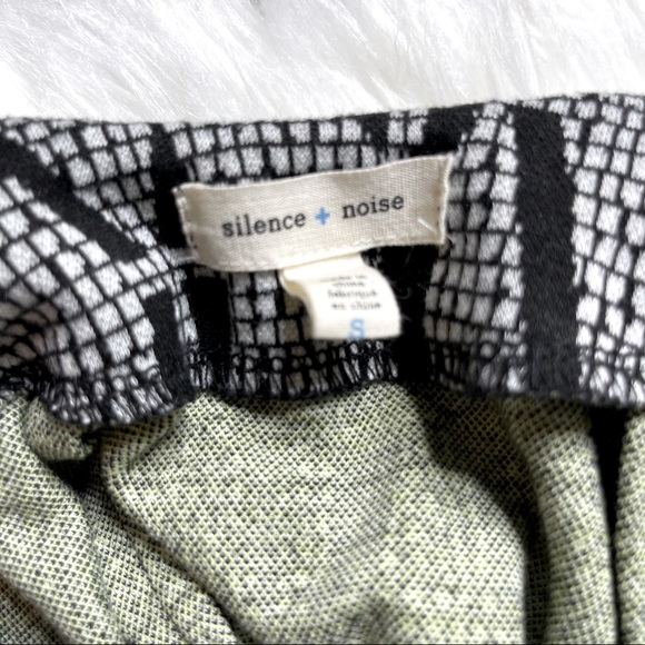 UO silence + noise slit dress - Picture 5 of 16